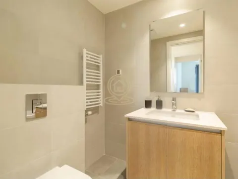 Izdavanje, trosoban stan, 87m², Savski Venac, Beograd - image 14