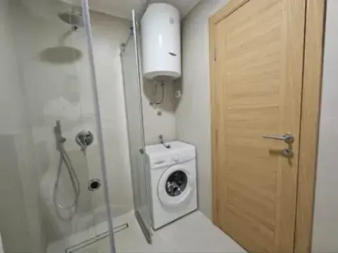 Izdavanje, jednosoban stan, 52m², City Kvart, Podgorica - image 9