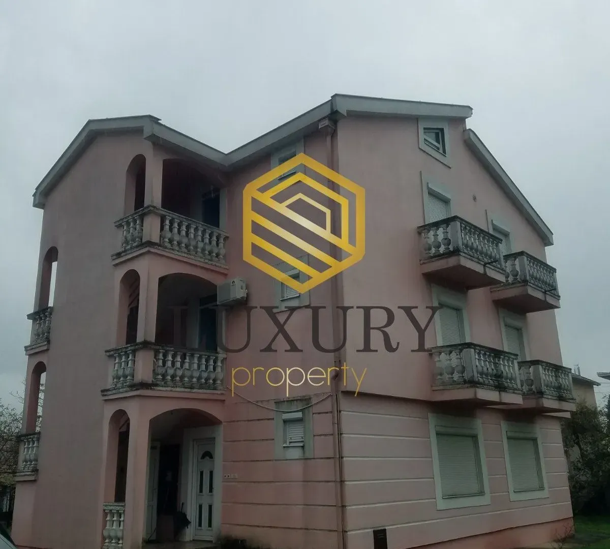 Rent, apartment, 120m², Zlatica, Podgorica