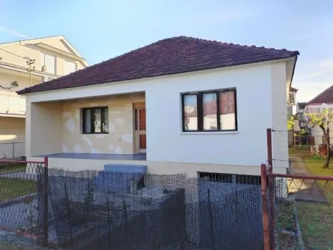 Kuća in Konik
