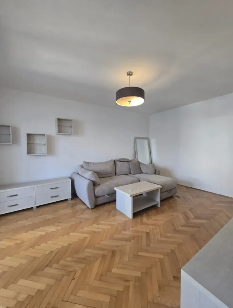 Prodaja, jednosoban stan, 44m², Centar, Podgorica