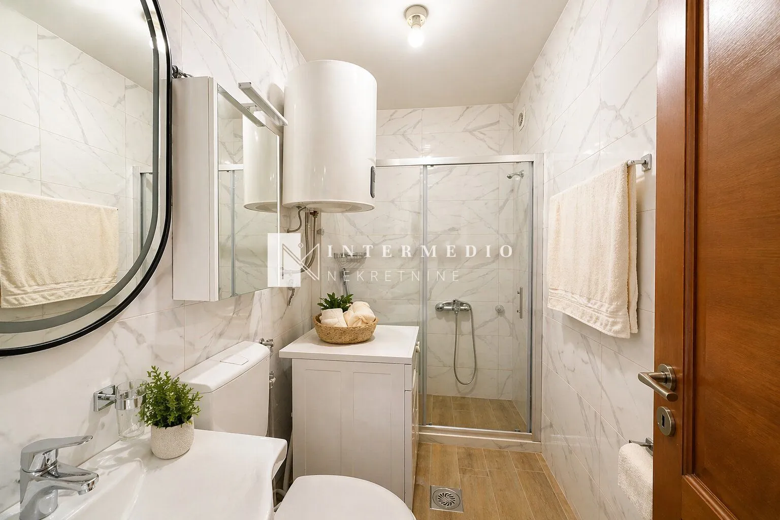 Prodaja, dvosoban stan, 60m², Baošići, Herceg Novi