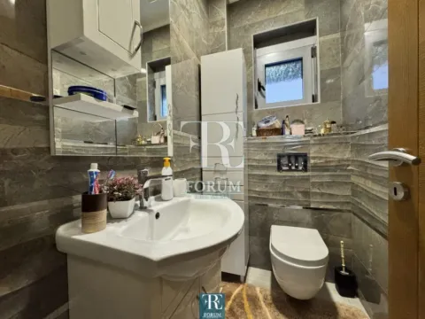 Rent, two bedroom apartment, 76m², Stari Aerodrom, Podgorica - image 12