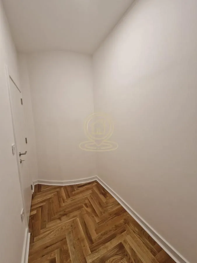 Izdavanje, dvosoban stan, 40m², Stari Grad, Beograd