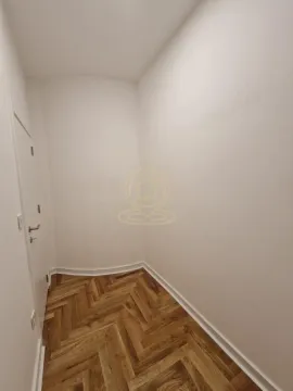 Izdavanje, dvosoban stan, 40m², Stari Grad, Beograd - image 15