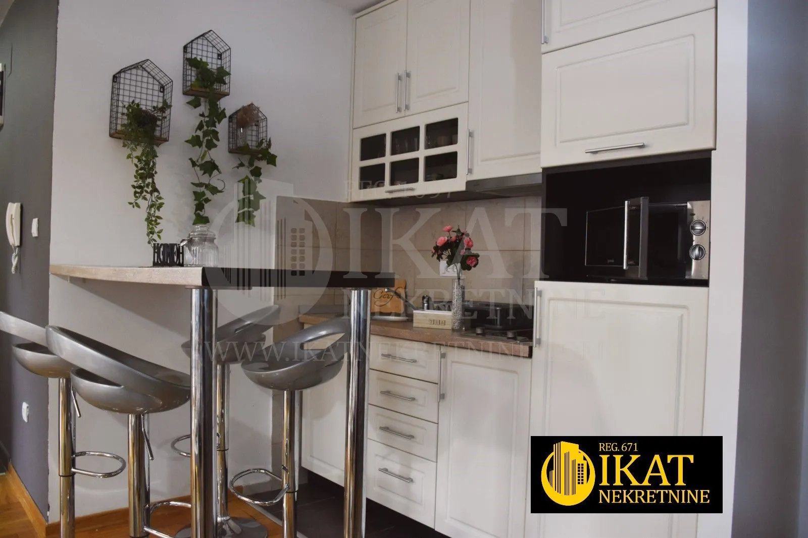 Prodaja, jednosoban stan, 39m², Centar, Zlatibor