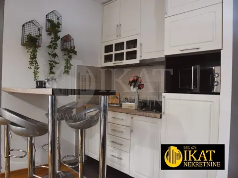 Prodaja, jednosoban stan, 39m², Centar, Zlatibor - image 9