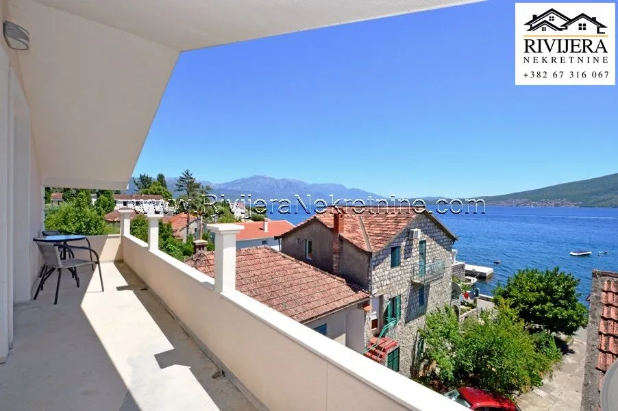 Prodaja, kuća, 200m², Baošići, Herceg Novi