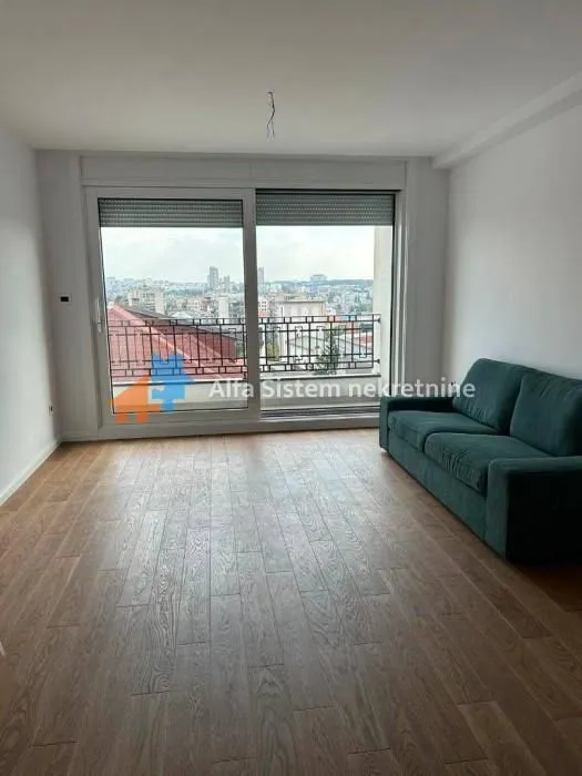 Izdavanje, dvosoban stan, 56m², Čubura, Beograd