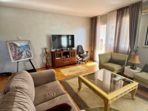 Izdavanje, trosoban stan, 115m², Gorica C, Podgorica - image 6