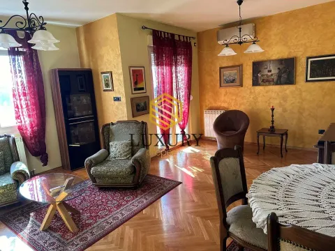 Rent, two bedroom apartment, 90m², City Kej, Podgorica - image 6