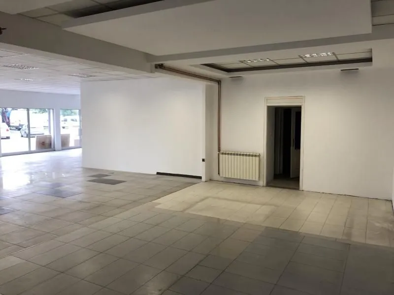 Rent, office space, 280m², Altina, Beograd