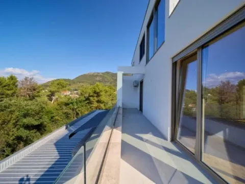 Prodaja, jednosoban stan, 111m², Mrčevac, Tivat - image 2