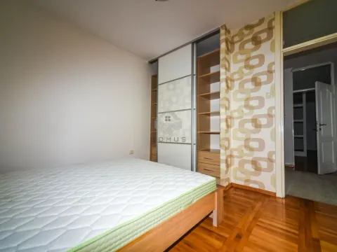 Rent, two bedroom apartment, 64m², Stari Aerodrom, Podgorica - image 13