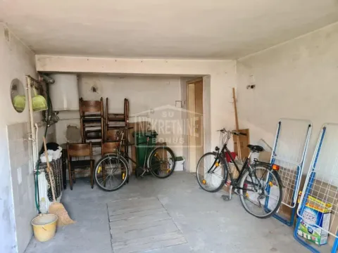 Sale, house, 270m², Železničko Naselje, Subotica - image 4