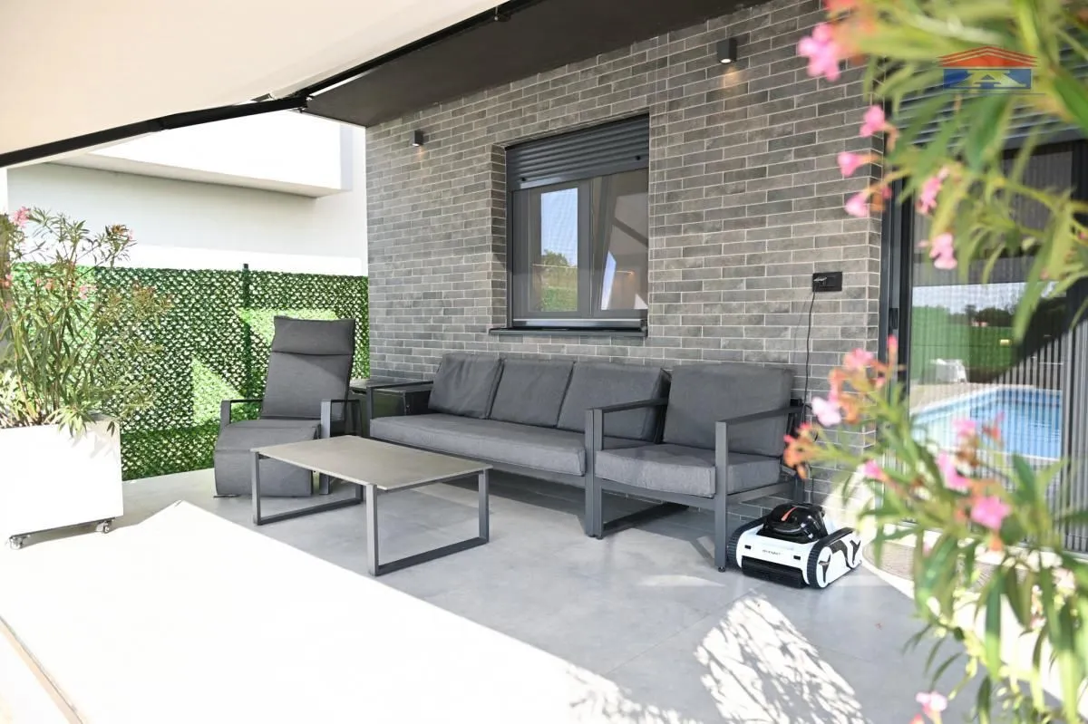 Sale, house, 360m², Petrovaradin, Novi Sad