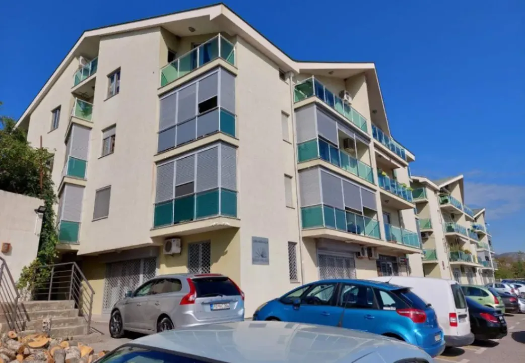 Prodaja, trosoban stan, 109m², Pod Goricom, Podgorica