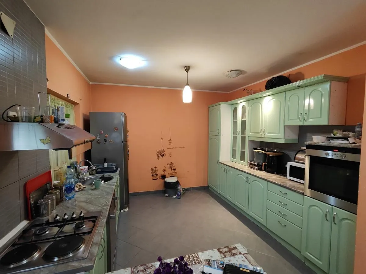 Prodaja, kuća, 336m², Tavrića obori, Jagodina