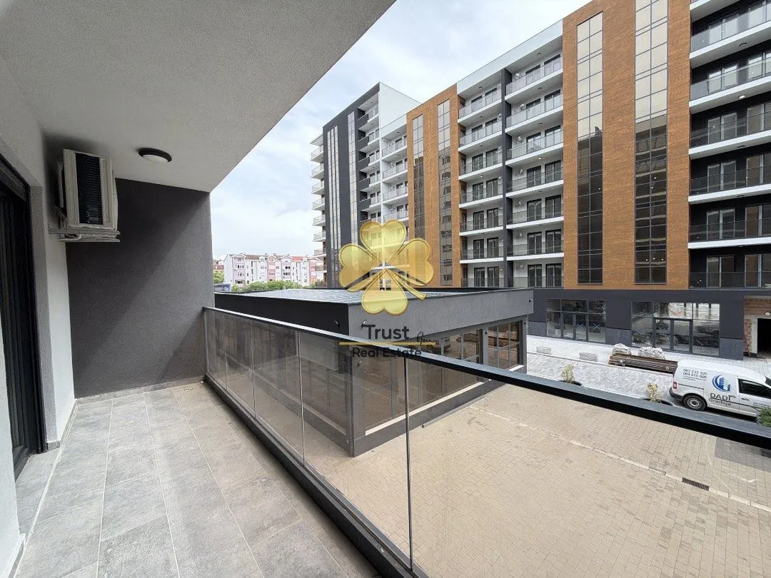 Izdavanje, dvosoban stan, 70m², Stari Aerodrom, Podgorica