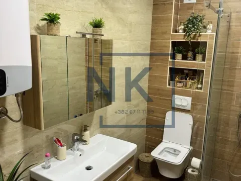 Prodaja, trosoban stan, 87m², Stari Aerodrom, Podgorica - image 13