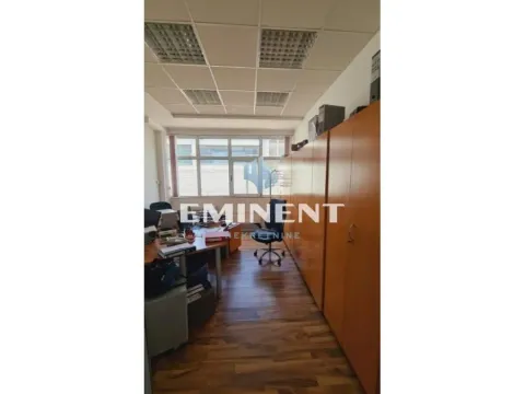 Izdavanje, poslovni prostor, 650m², Nova Pazova, Stara Pazova - image 6