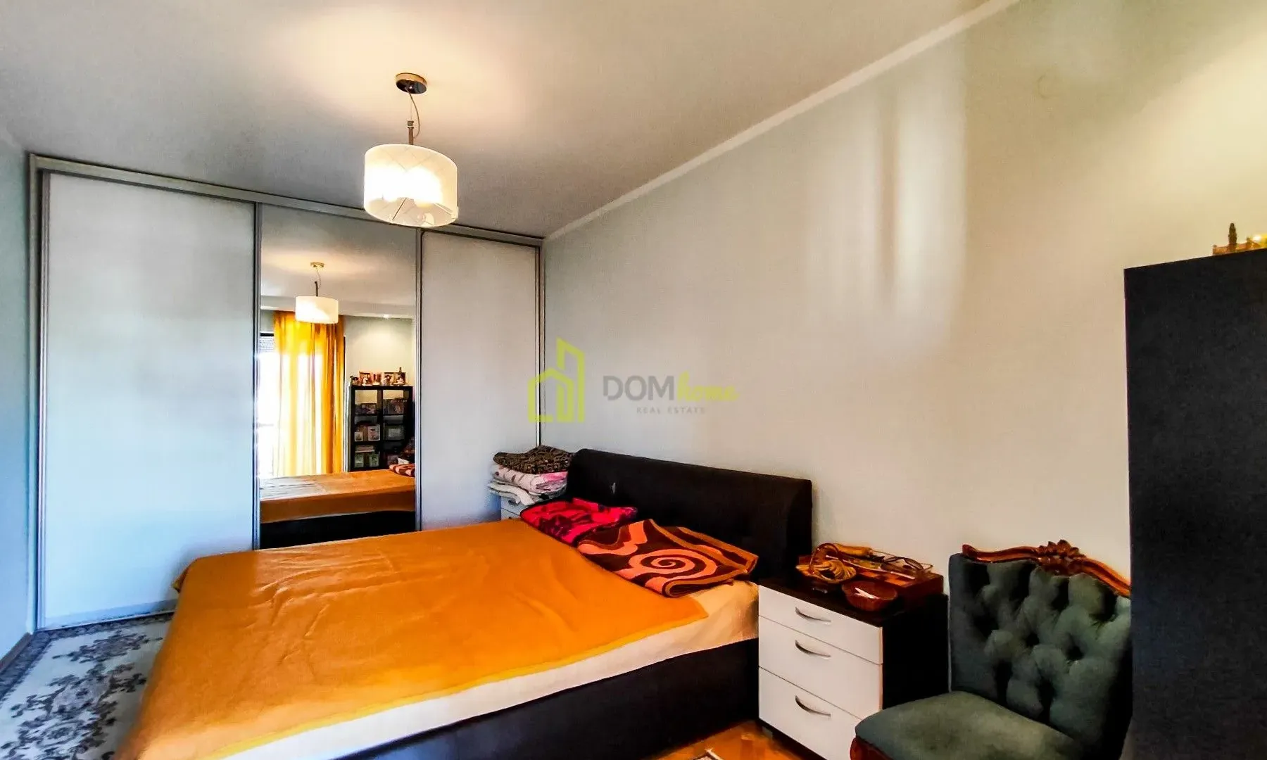 Prodaja, trosoban stan, 95m², Centar, Podgorica