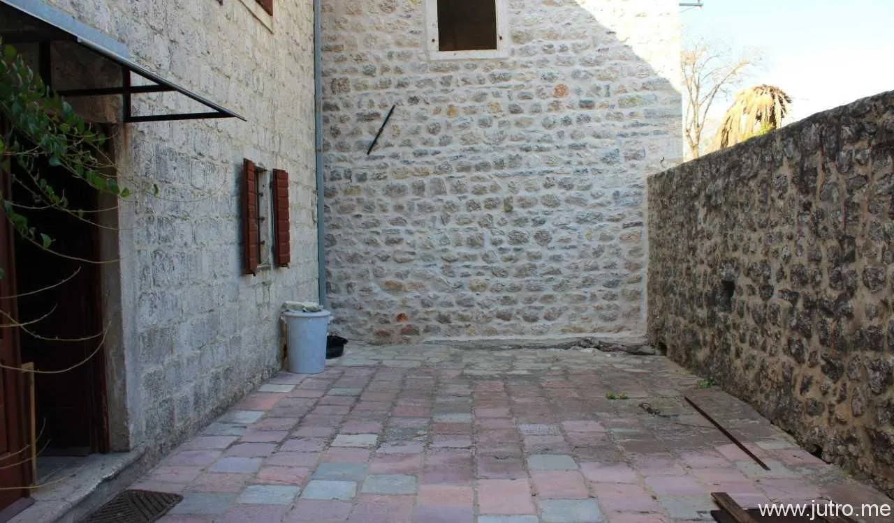 Prodaja, kuća, 230m², Prčanj, Kotor
