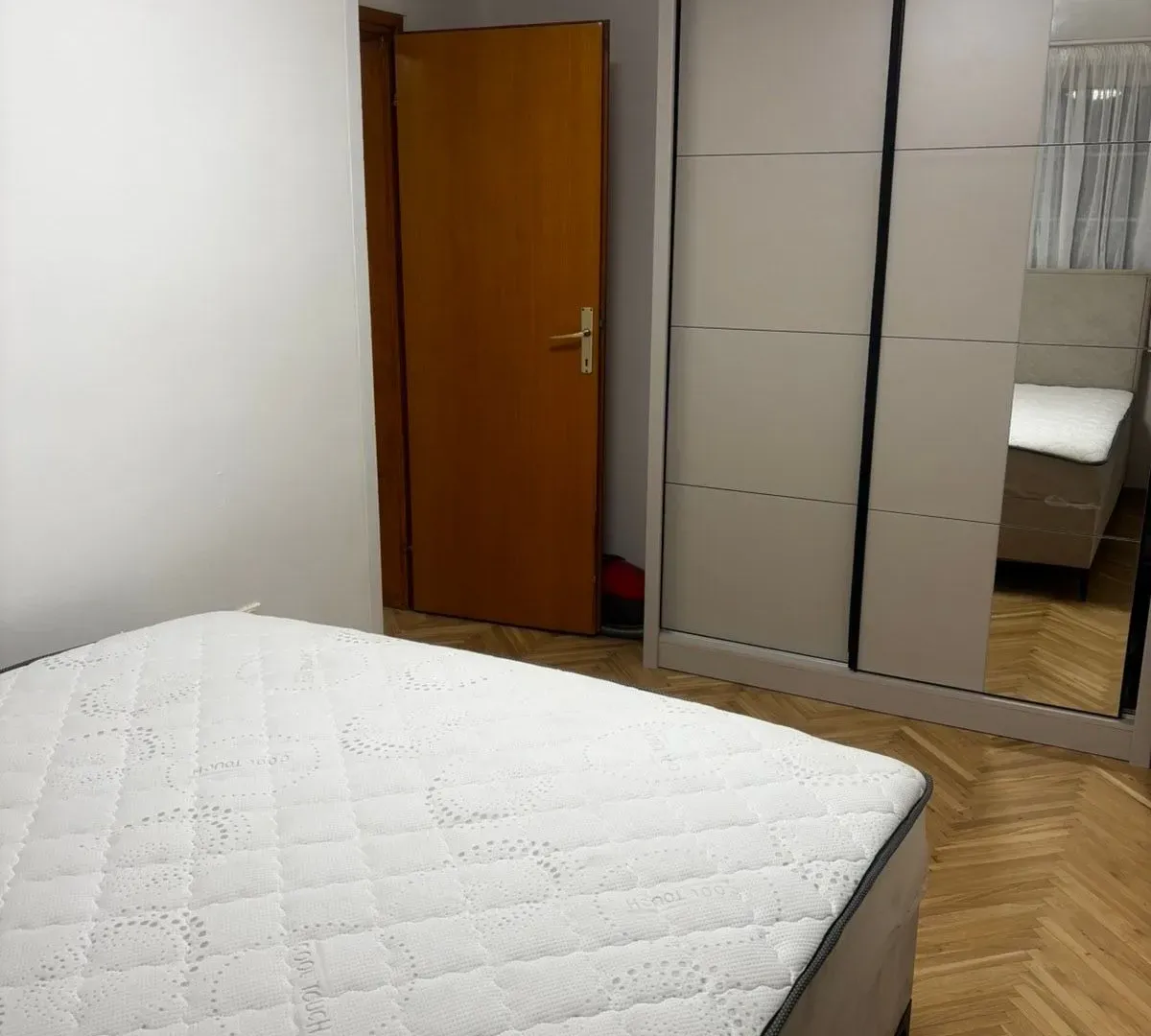 Izdavanje, dvosoban stan, 40m², Rafailovići, Budva