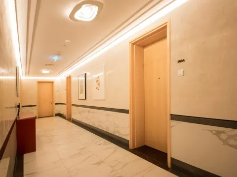 Prodaja, dvosoban stan, 130m², Porto Montenegro, Tivat - image 11