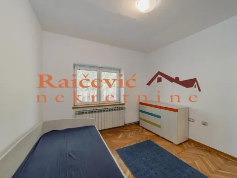 Izdavanje, trosoban stan, 89m², Ivanjica, Srbija - image 20