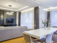 Izdavanje, stan, 188m², Kalenić Pijaca, Vračar Sve Podlokacije - image 3