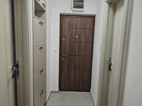 Izdavanje, jednosoban stan, 40m², Pejton, Podgorica - image 6