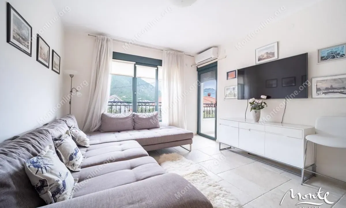 Sale, one bedroom apartment, 42m², Dobrota, Kotor