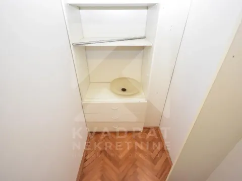 Sale, house, 370m², Zabjelo, Podgorica - image 27