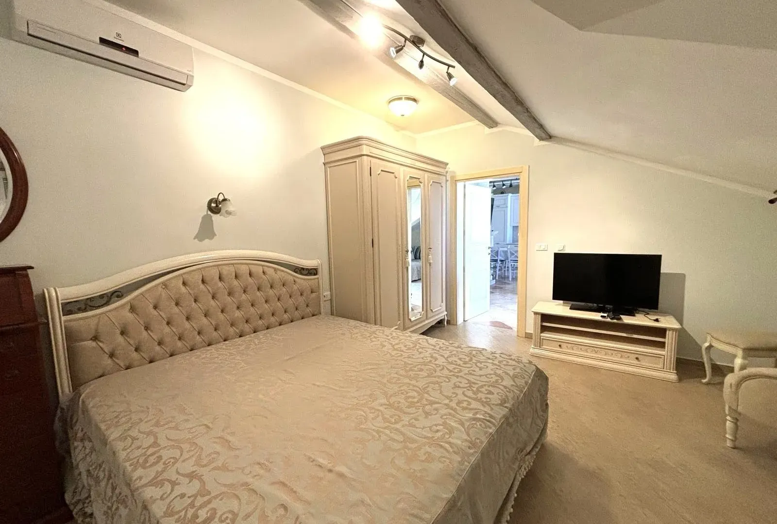 Sale, house, 295m², Radovići, Tivat