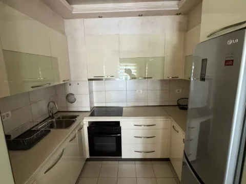 Rent, one bedroom apartment, 50m², City Kvart, Podgorica - image 7