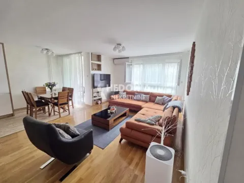 Izdavanje, trosoban stan, 85m², Novi Beograd Sve Podlokacije, Beograd