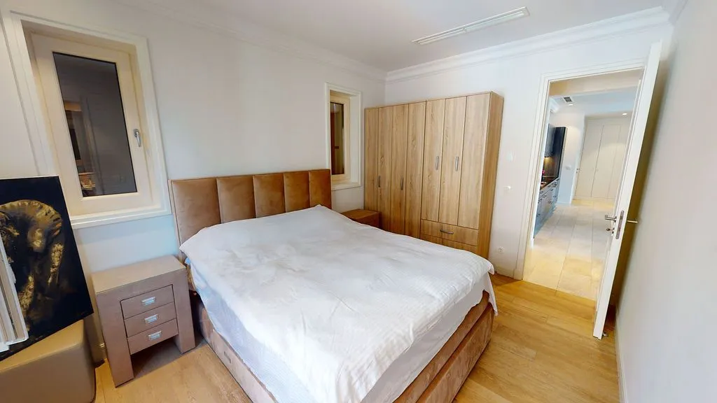 Prodaja, dvosoban stan, 123m², Kotor, Crna Gora