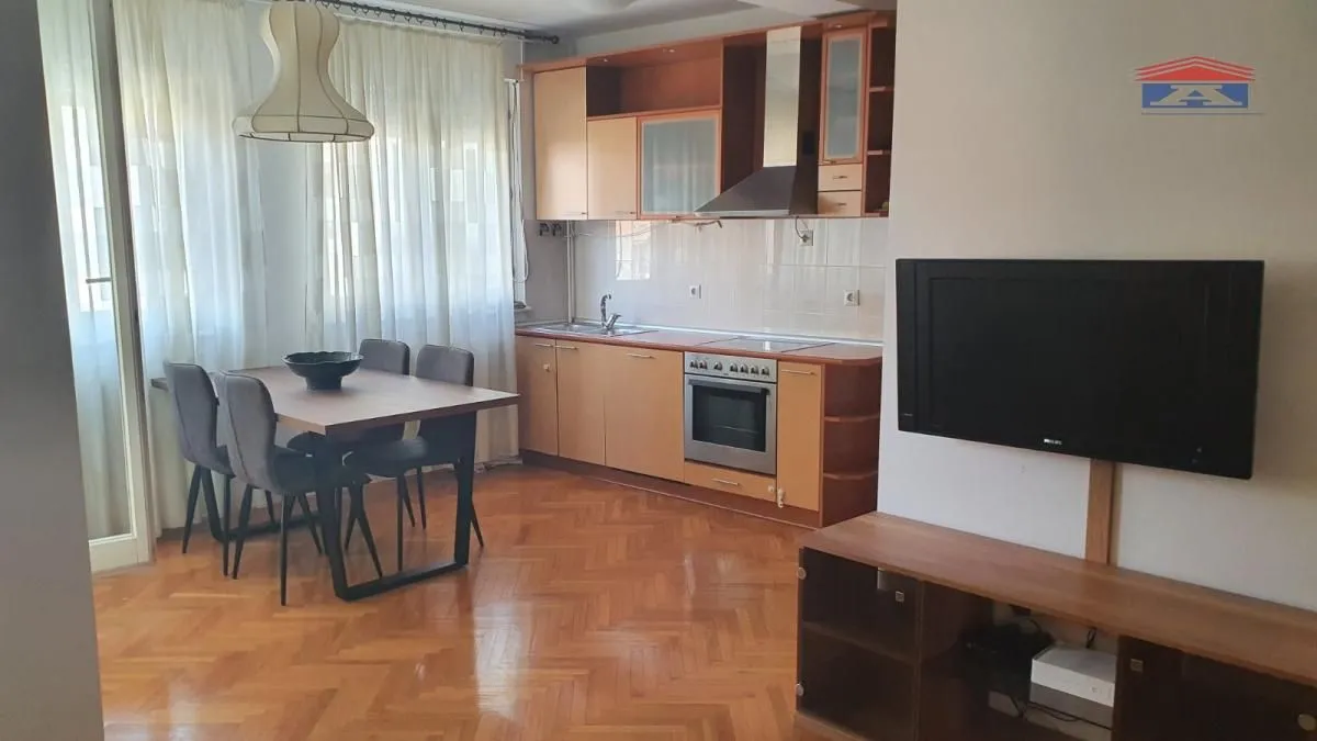 Prodaja, trosoban stan, 79m², Grbavica, Novi Sad Sve Podlokacije