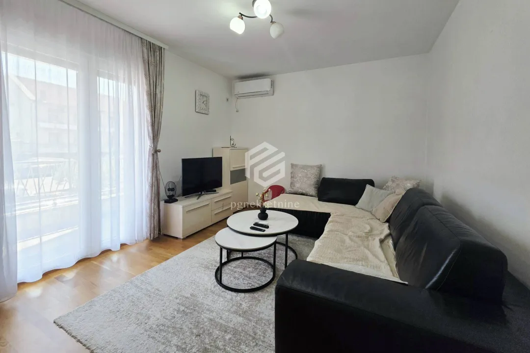 Rent, one bedroom apartment, 44m², Stari Aerodrom, Podgorica