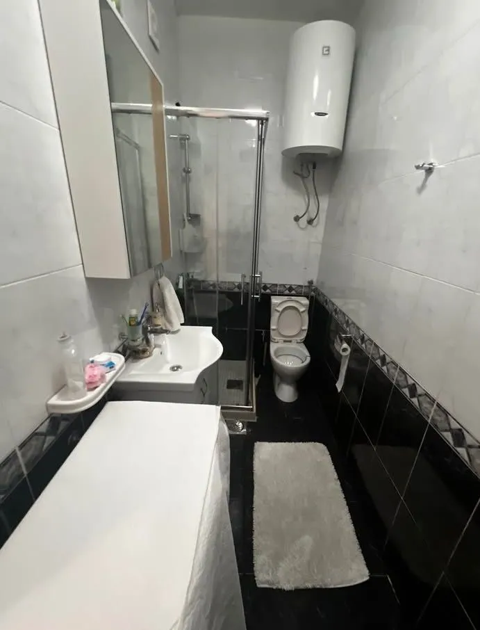 Prodaja, dvosoban stan, 68m², Centar, Podgorica