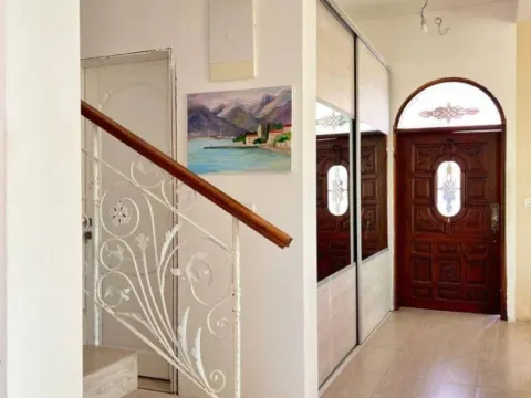 Prodaja, kuća, 316m², Gradiošnica, Tivat - image 4