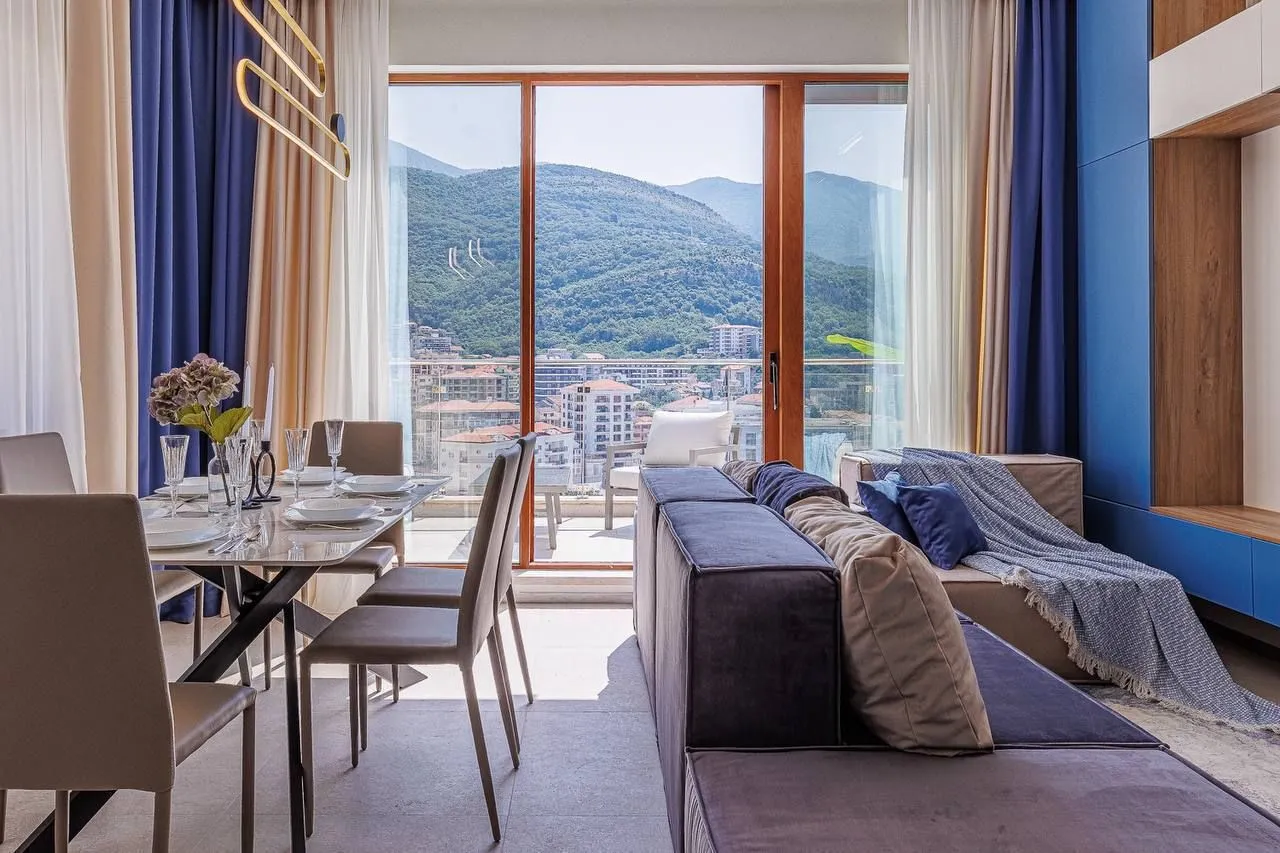 Prodaja, dvosoban stan, 95m², Bečići, Budva