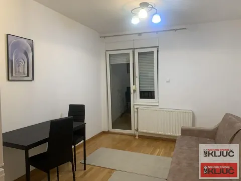 Rent, studio apartment, 24m², Bulevar Evrope, Novi Sad Sve Podlokacije - image 4