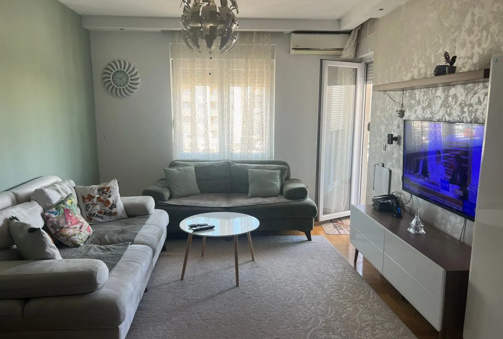 Izdavanje, dvosoban stan, 70m², Tuški Put, Podgorica