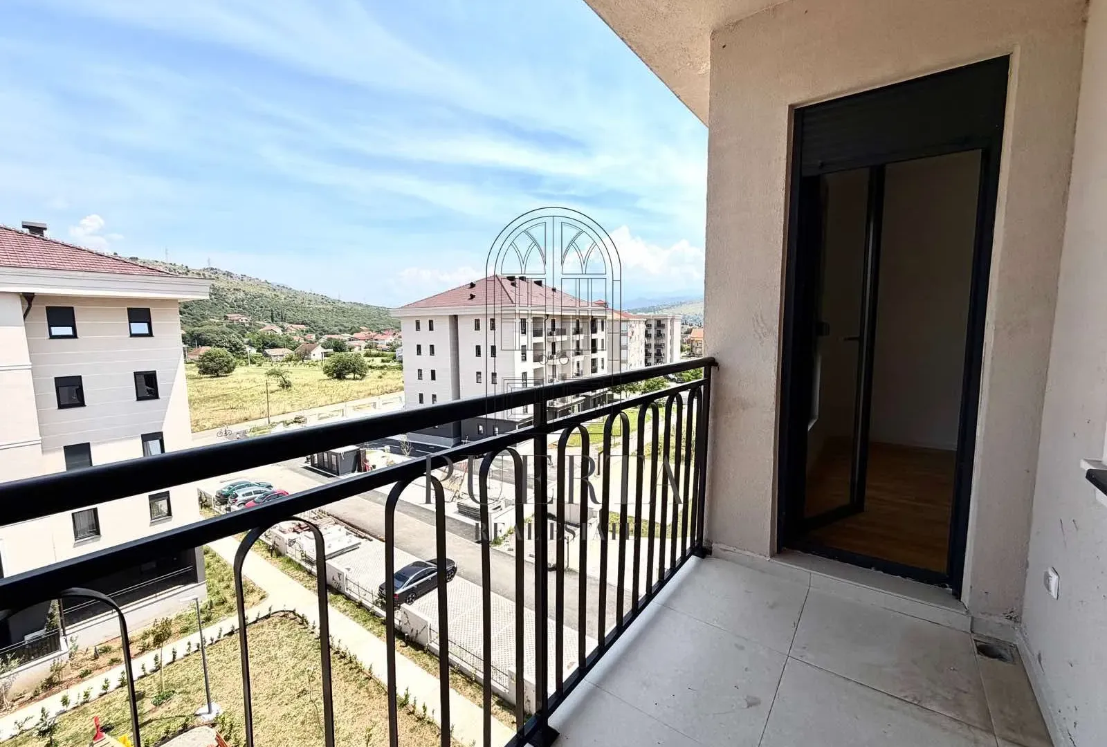 Prodaja, jednosoban stan, 45m², Tološi, Podgorica