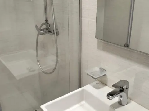 Izdavanje, dvosoban stan, 69m², Master Kvart, Podgorica - image 9