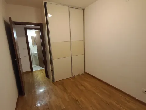 Rent, two bedroom apartment, 70m², City Kvart, Podgorica - image 7