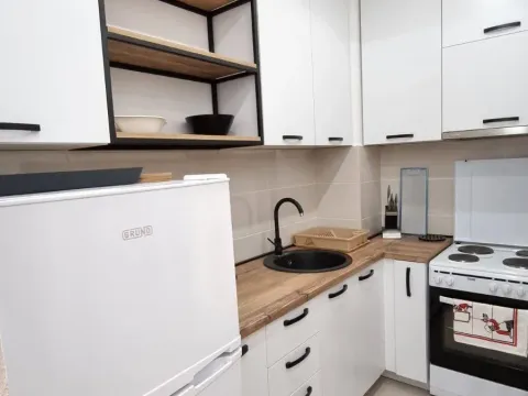 Izdavanje, jednosoban stan, 45m², Budva, Crna Gora - image 21