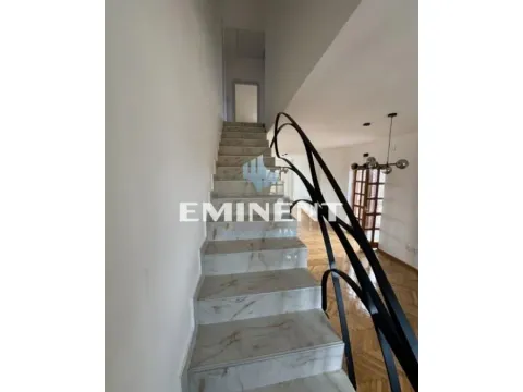 Izdavanje, četvorosoban stan, 130m², Severni Bulevar, Zvezdara Sve Podlokacije - image 7